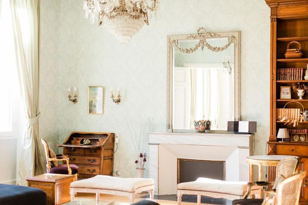 Chateau Couffins Asques ภายนอก รูปภาพ