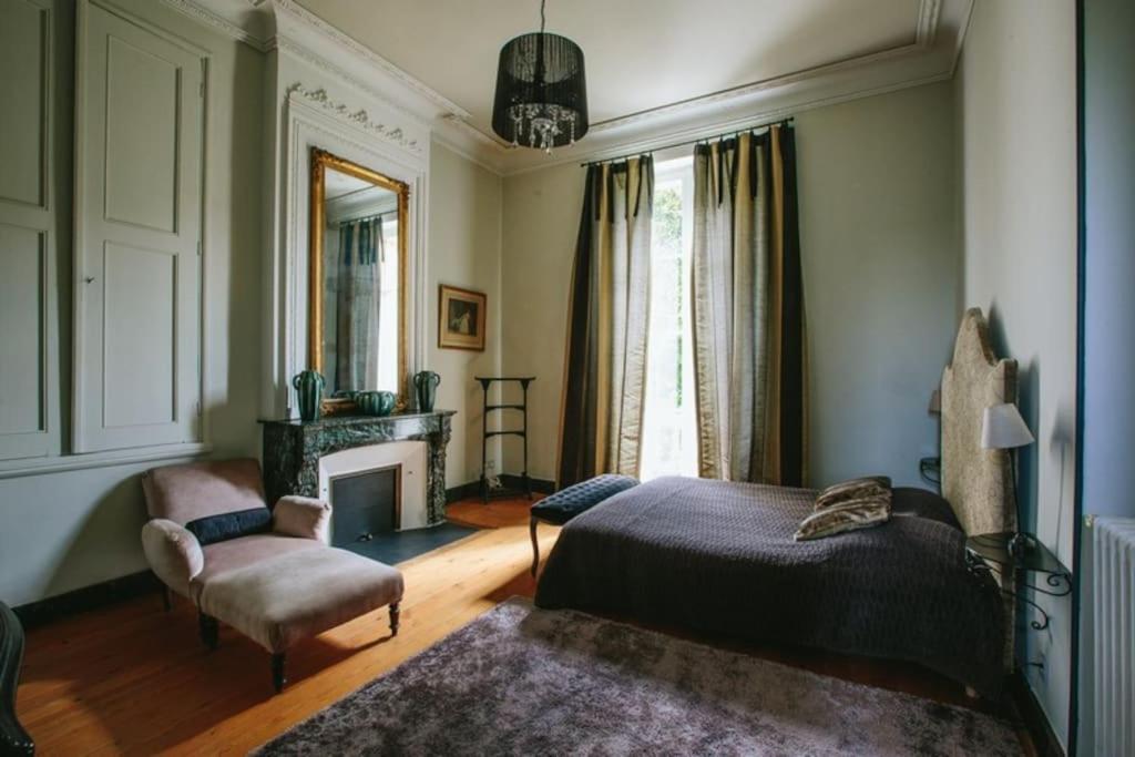 Chateau Couffins Asques ภายนอก รูปภาพ